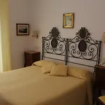 Mora Hotell 2*