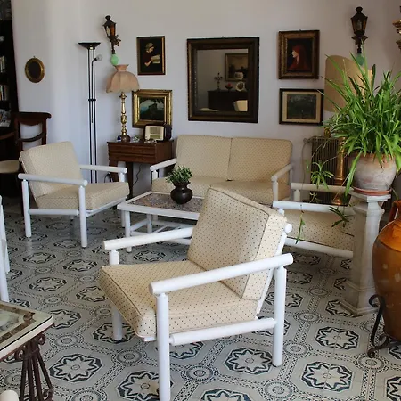 Hotel Mora