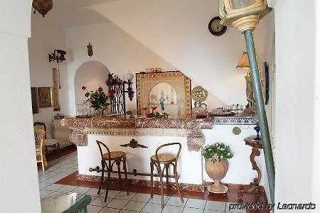 Hotel Mora