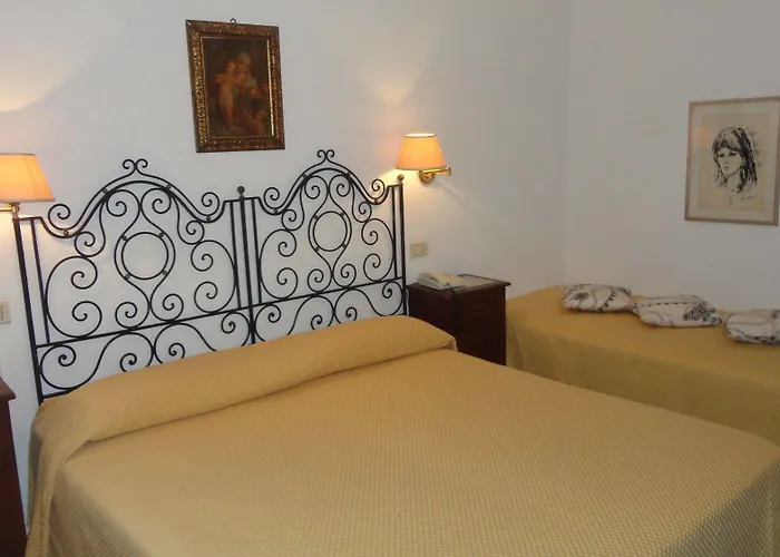 Mora Giardini Naxos