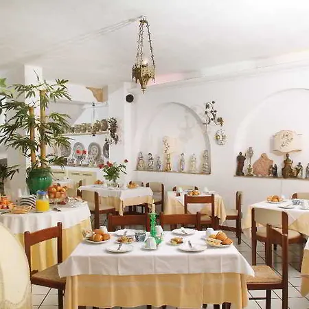 Mora Hotel Giardini-Naxos