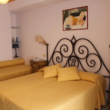 Mora Hotel Giardini-Naxos
