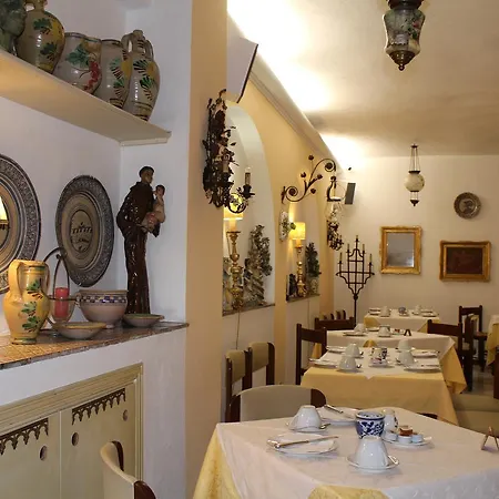 Mora Hotel