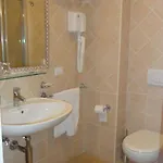Mora Отель
