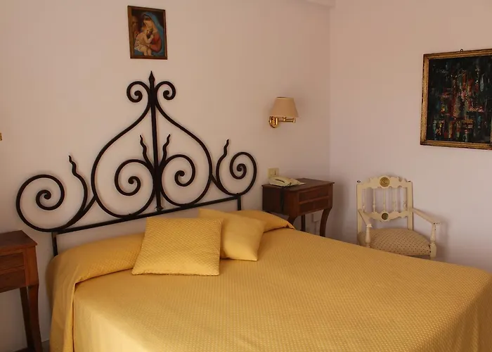 Mora Джардини-Наксос