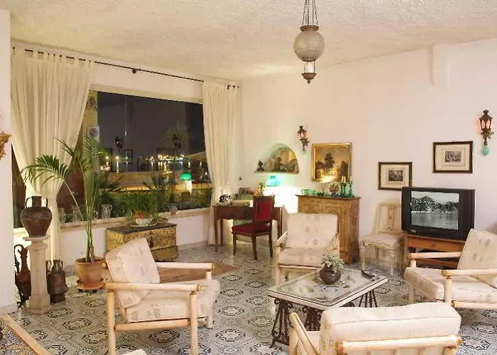 Mora Джардини-Наксос